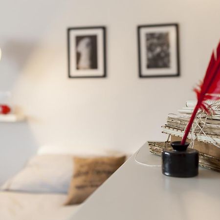 Central Pitti Studio Flat ฟลอเรนซ์ ภายนอก รูปภาพ