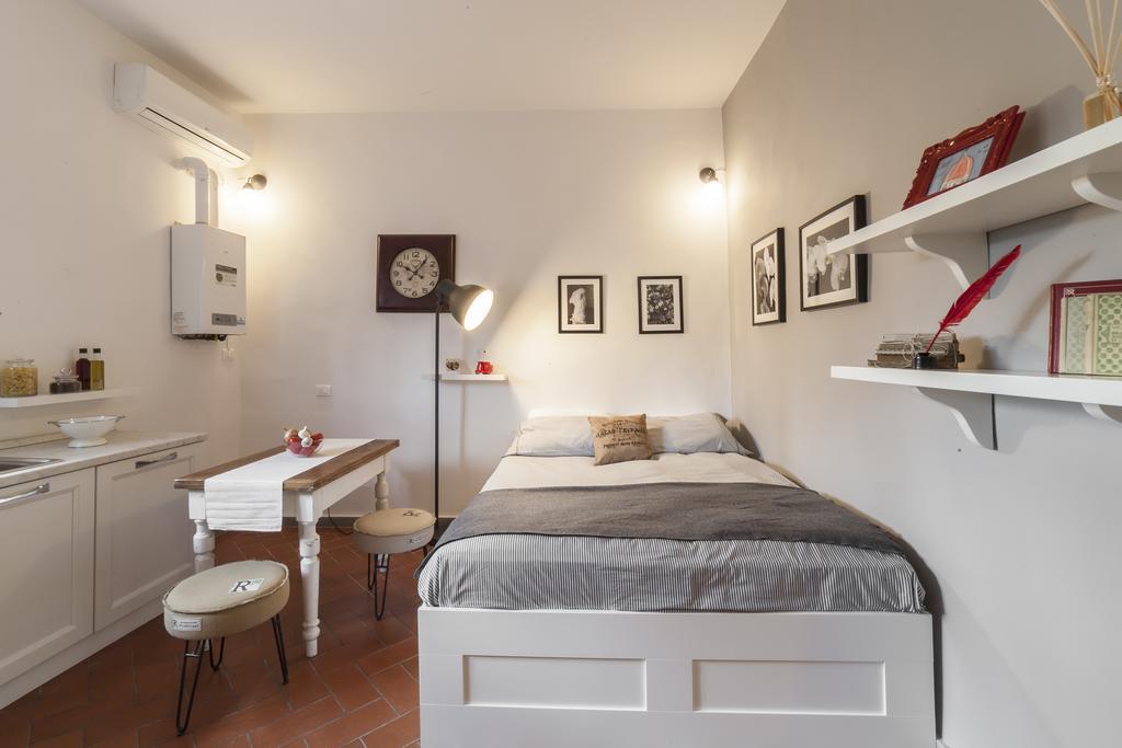 Central Pitti Studio Flat ฟลอเรนซ์ ภายนอก รูปภาพ