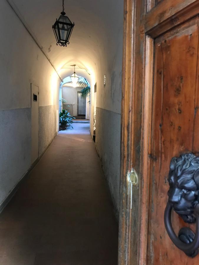 Central Pitti Studio Flat ฟลอเรนซ์ ภายนอก รูปภาพ